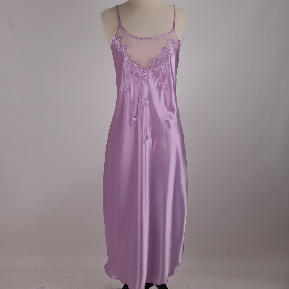 🌺 Vtg Cinema Etoile NWOT Long Pearl Sequin Embroidered Long Lavender Nightgown